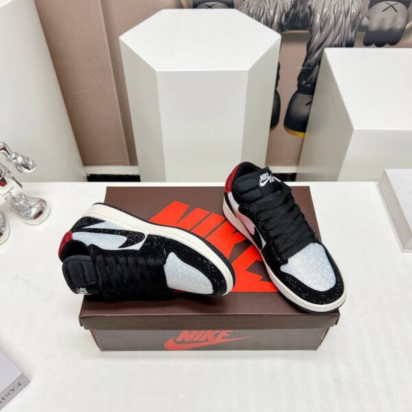 Кроссовки Nike Air