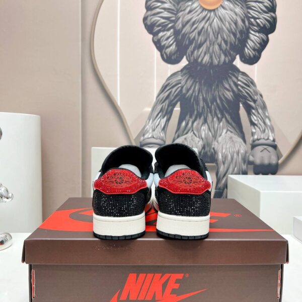 Кроссовки Nike Air