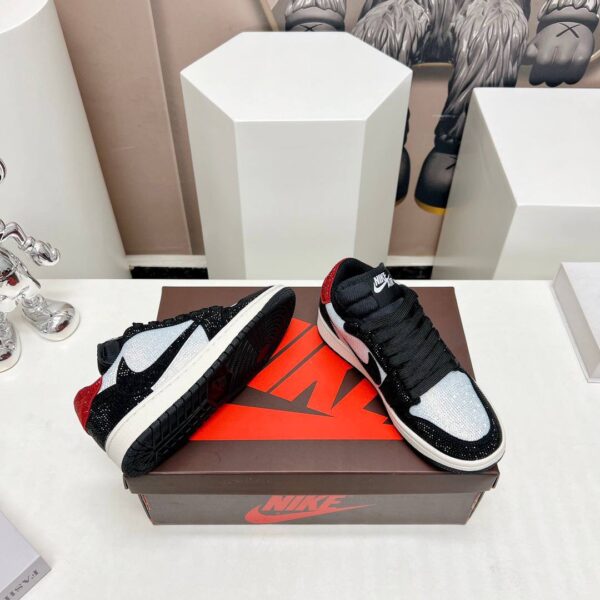 Кроссовки Nike Air