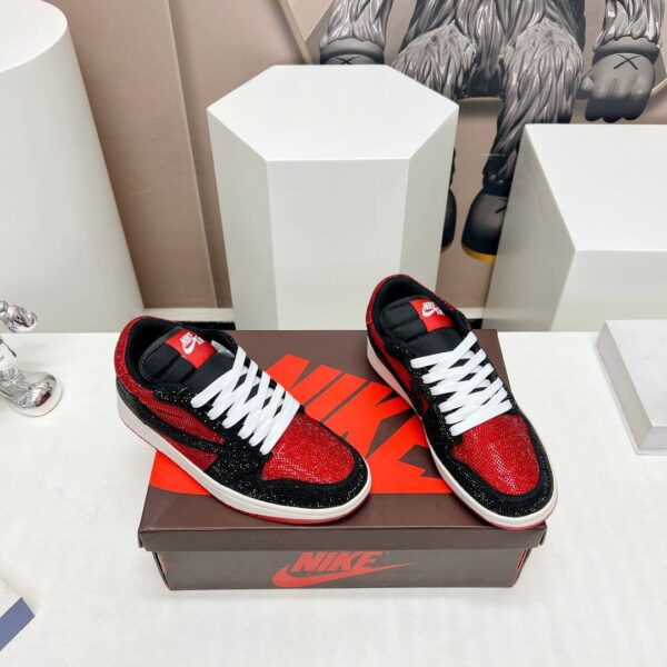 Кроссовки Nike Air