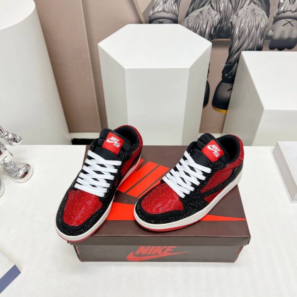 Кроссовки Nike Air