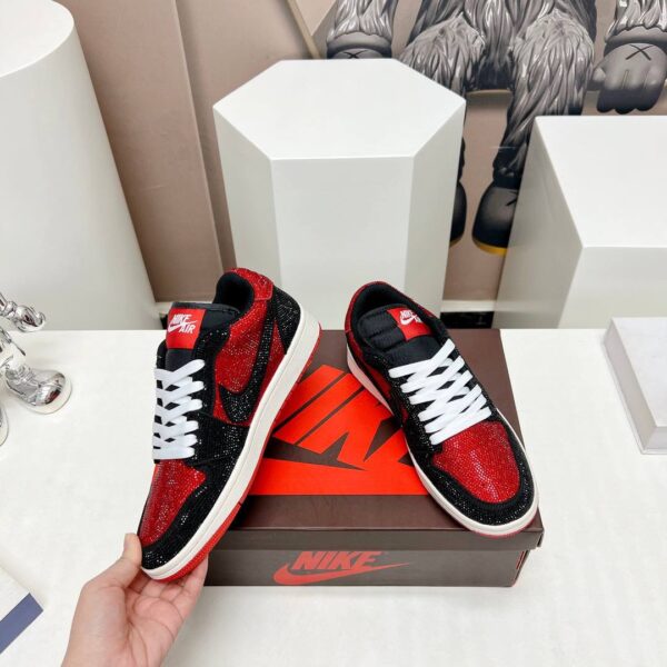 Кроссовки Nike Air