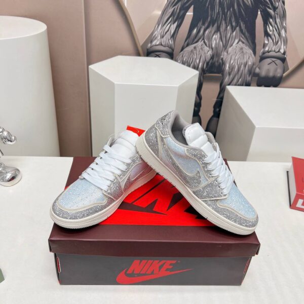 Кроссовки Nike Air