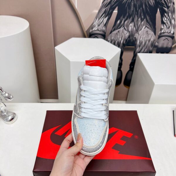 Кроссовки Nike Air