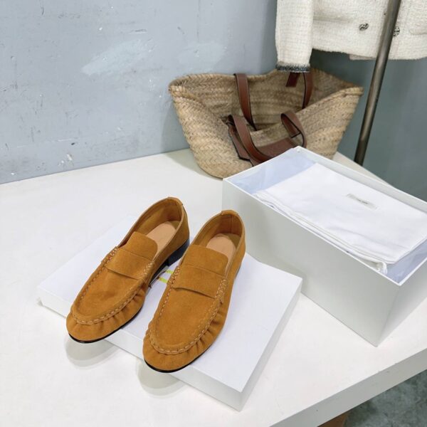 photo_2026-01-10_07-44-54 Лоферы замшевые the Row