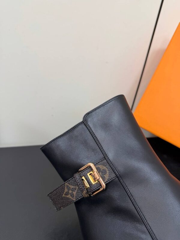 photo_2026-01-12_15-58-30 Полусапожки Louis Vuitton