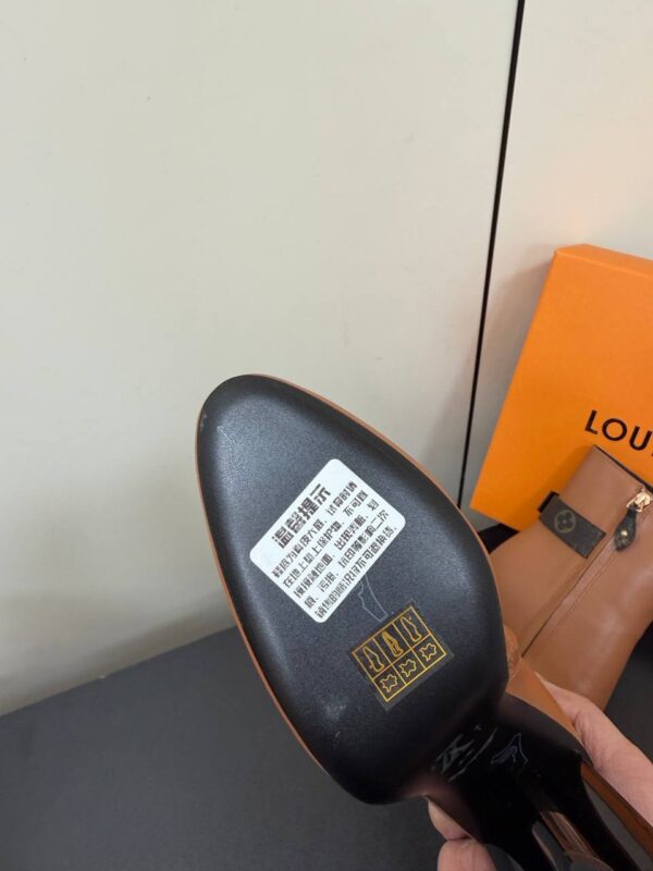 photo_2026-01-12_16-06-22 Полусапожки Louis Vuitton