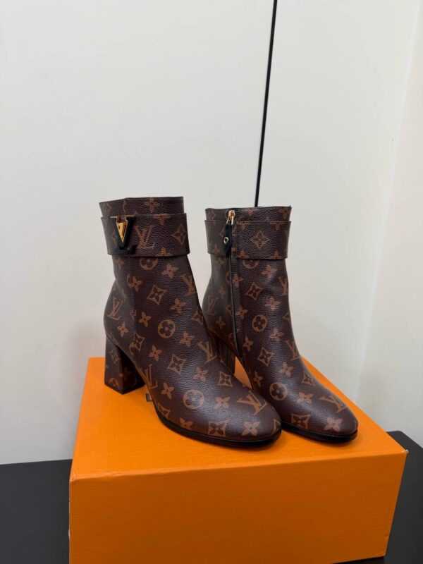 photo_2026-01-13_02-56-42 Полусапожки Louis Vuitton