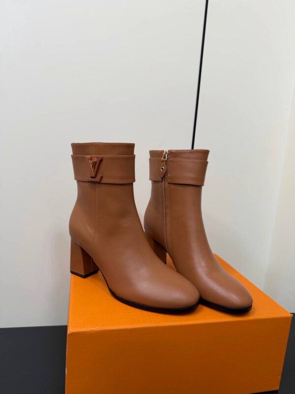 photo_2026-01-13_04-48-32 Полусапожки Louis Vuitton