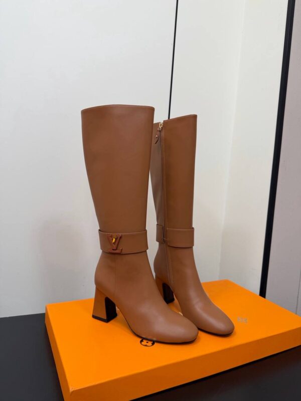 Сапоги Louis Vuitton