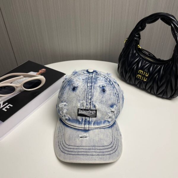 Кепка Balenciaga