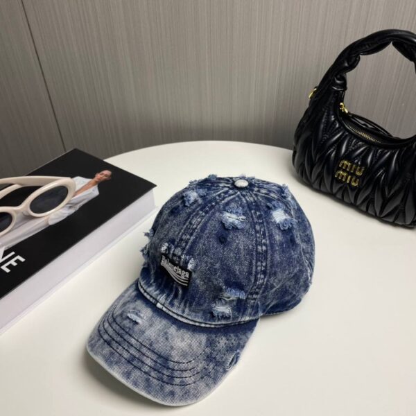 Кепка Balenciaga