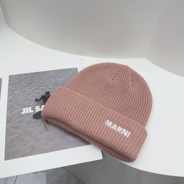 Шапка трикотажная Marni