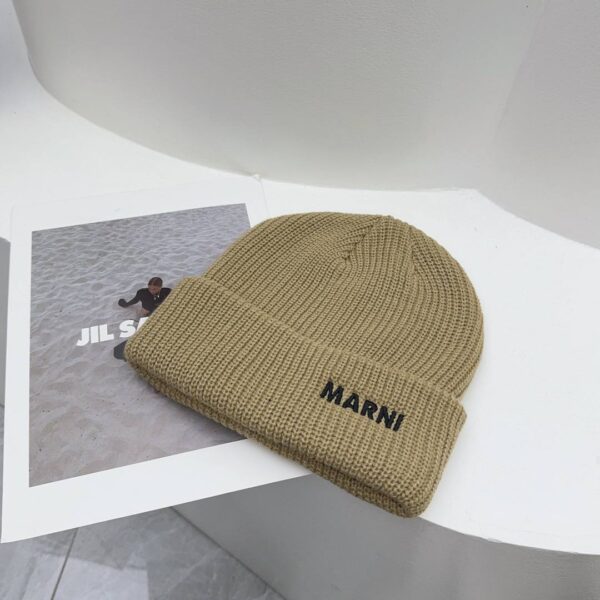 Шапка трикотажная Marni