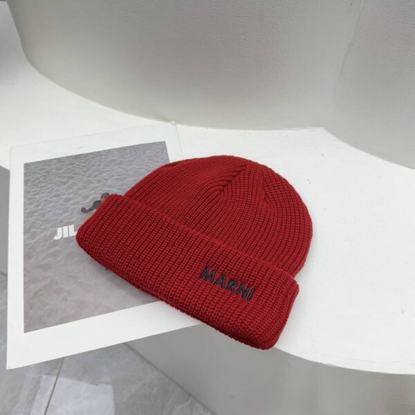 Шапка трикотажная Marni
