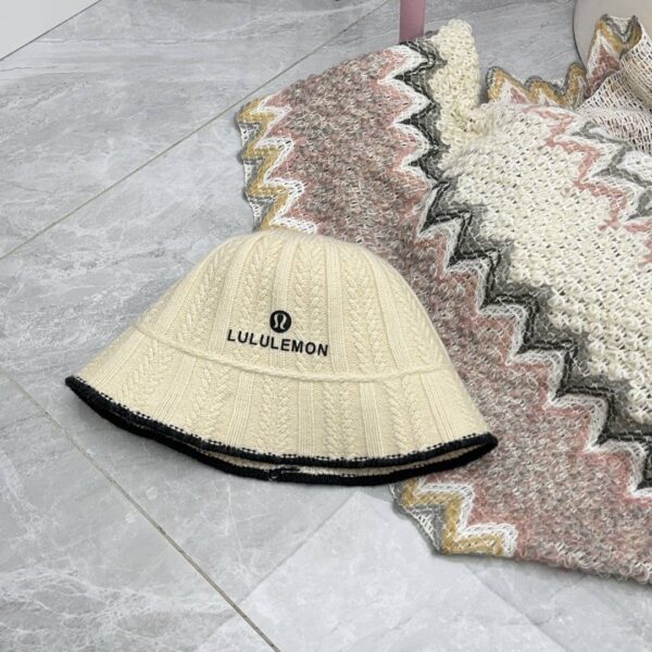 Панама Lululemon