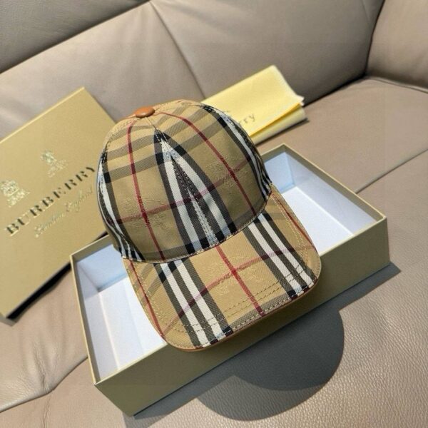 Кепка Burberry