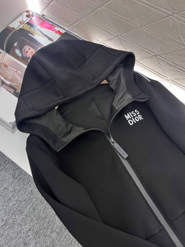 photo_2026-01-19_06-57-31 Костюм-двойка Dior