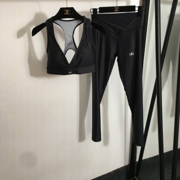 Спортивный костюм Alo