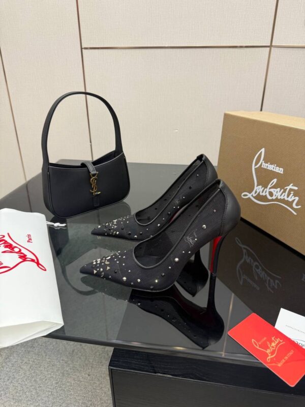 Туфли Christian Louboutin
