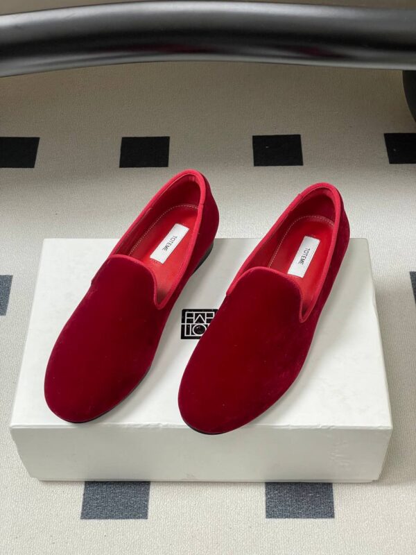 Туфли замшевые Toteme