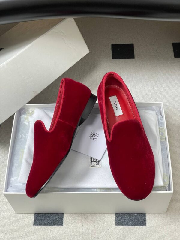 Туфли замшевые Toteme