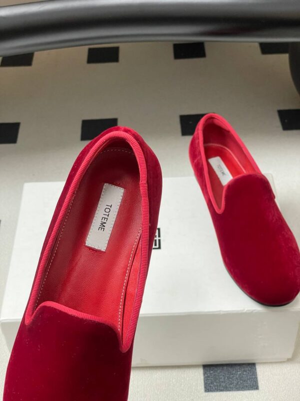 Туфли замшевые Toteme