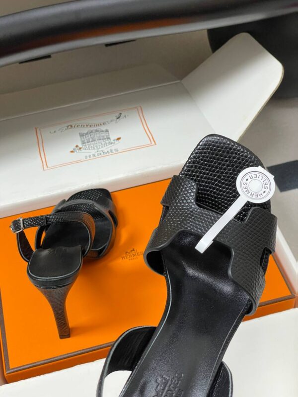 photo_2026-01-29_08-26-02 Босоножки Hermes