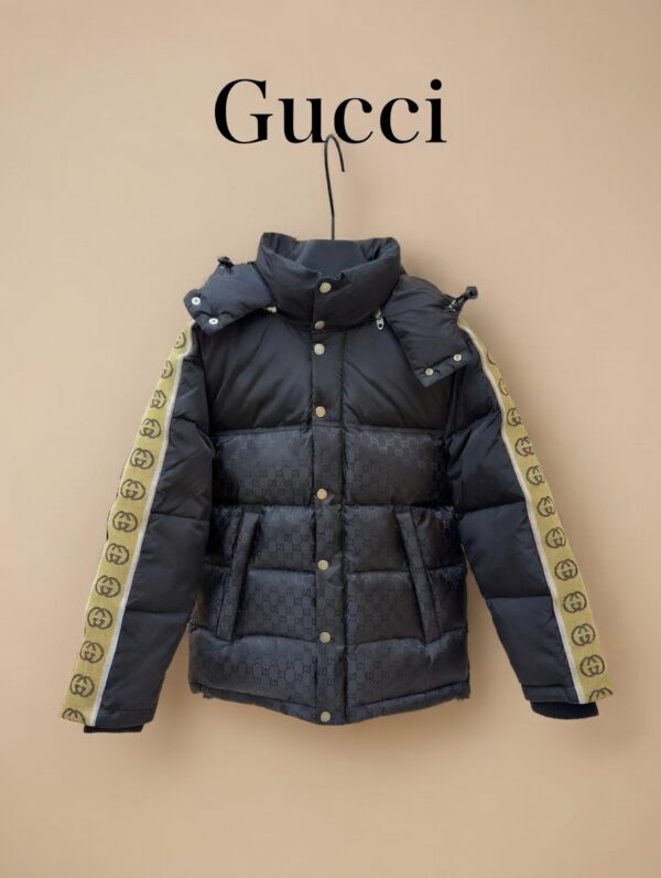 1f594aa1-9709-4cb1-8e06-1f12a5aceb39 Пуховик короткий Gucci