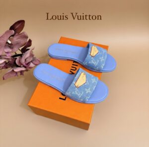 34a68827-8e77-44e4-b56b-bfb8731eed20 Шлепанцы Louis Vuitton