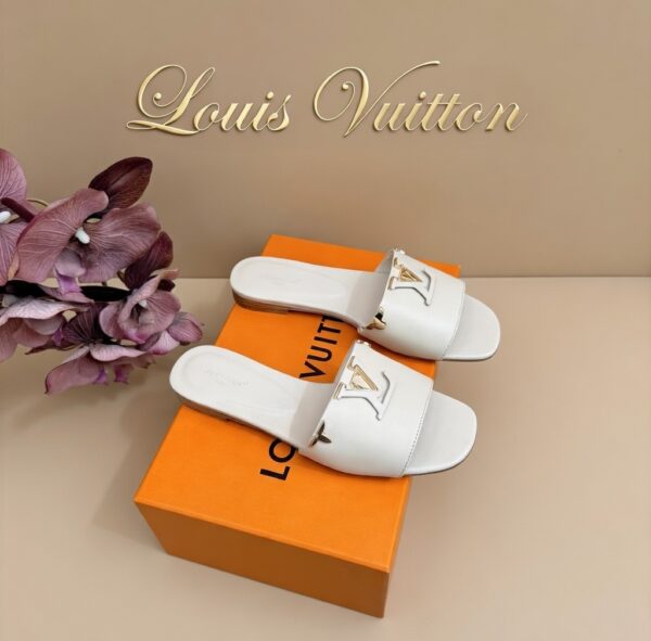 Шлепанцы Louis Vuitton