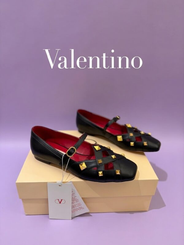 5d2975a7-fa67-44bc-bbcf-e84223301ff4 Балетки Valentino