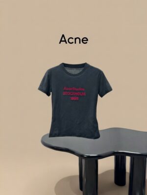714e98b5-4596-4fbd-89de-d5d46b6bf35b Футболка Acne