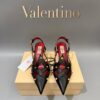 c559e9a9-bbfc-432d-b760-95ee3df6034b Туфли Valentino