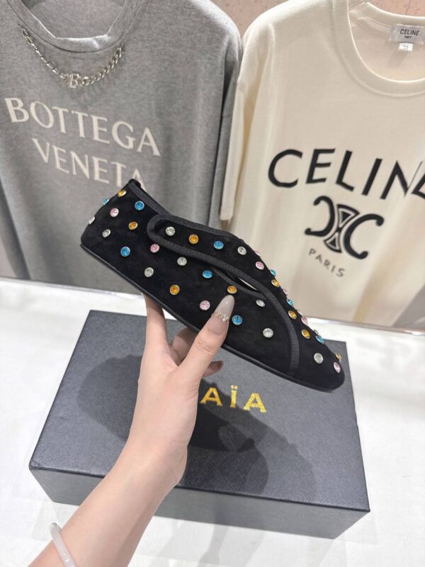 Балетки замшевые ALAIA в стиле Мэри Джейн