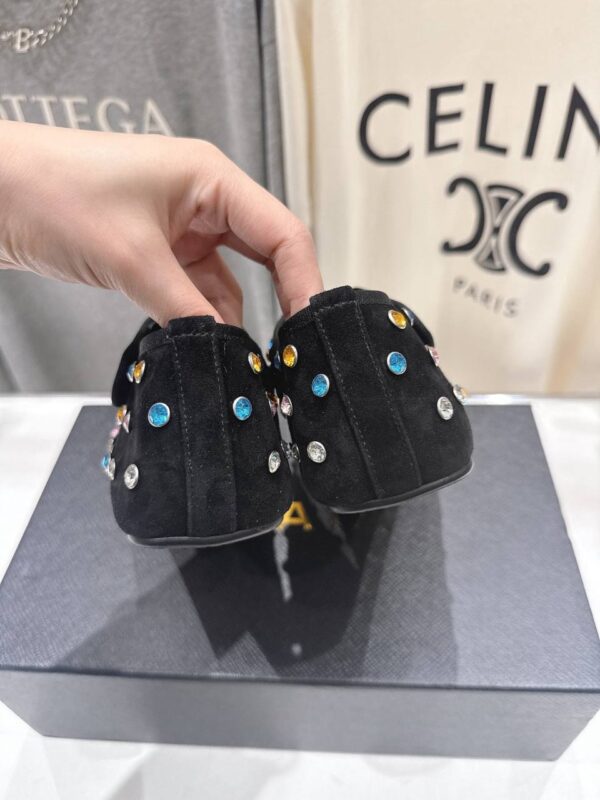 Балетки замшевые ALAIA в стиле Мэри Джейн