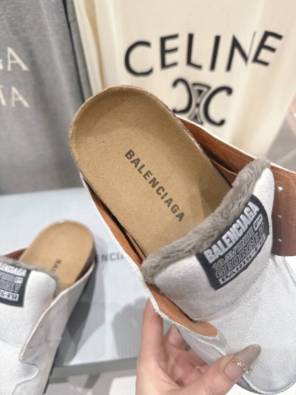 Мюли замшевые Balenciaga