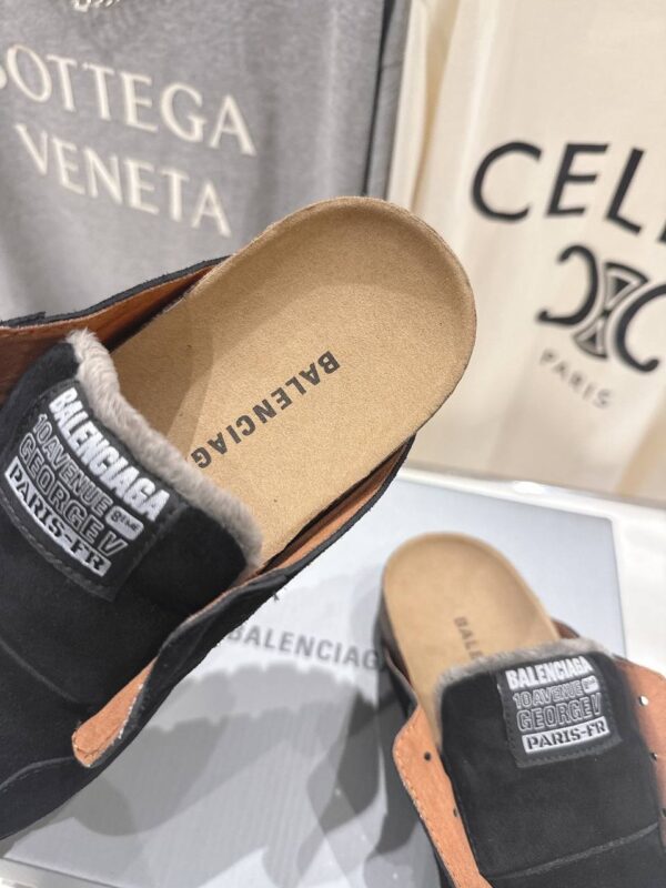 Мюли замшевые Balenciaga