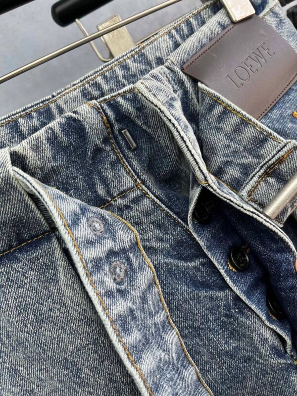 Джинсы Loewe