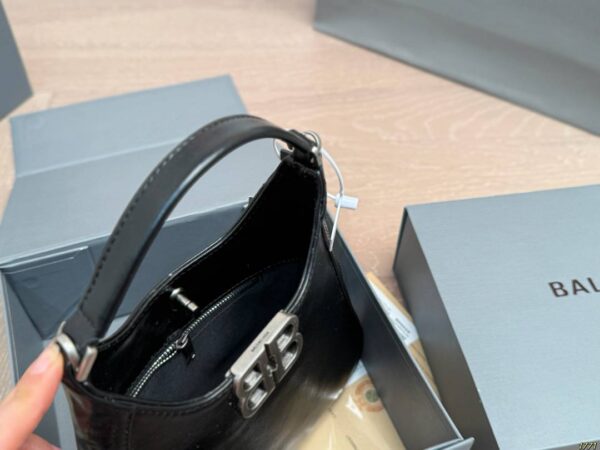 Сумка Balenciaga