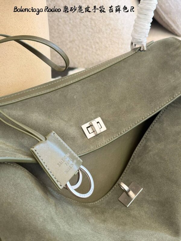 photo_2026-02-06_15-30-48 Сумка Balenciaga