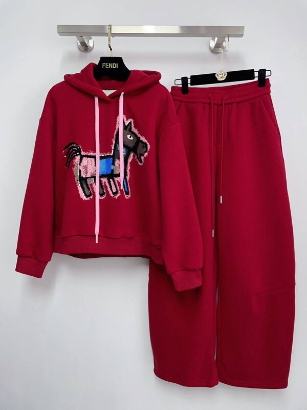 Костюм Fendi