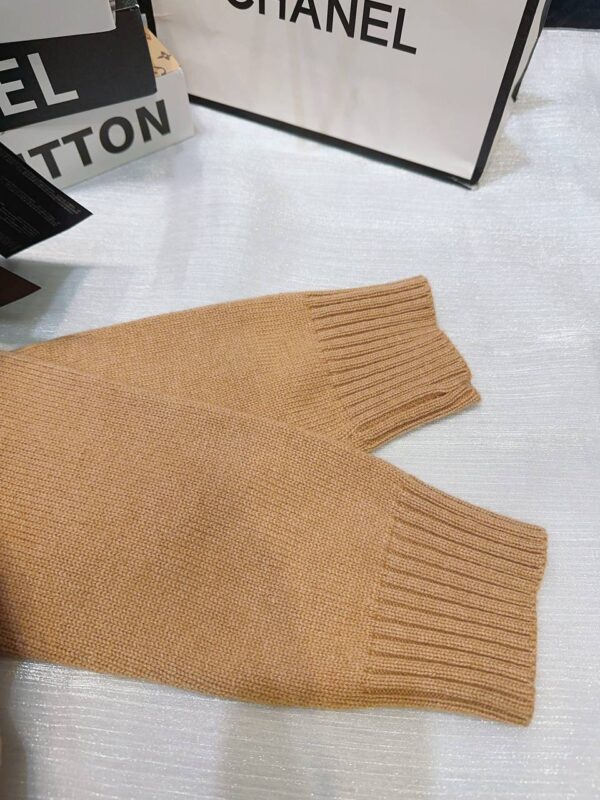 Джемпер Prada