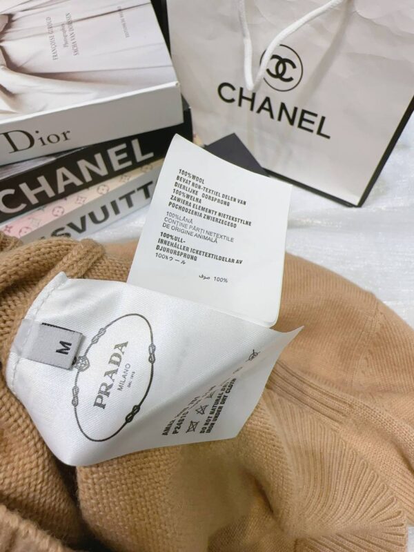 Джемпер Prada