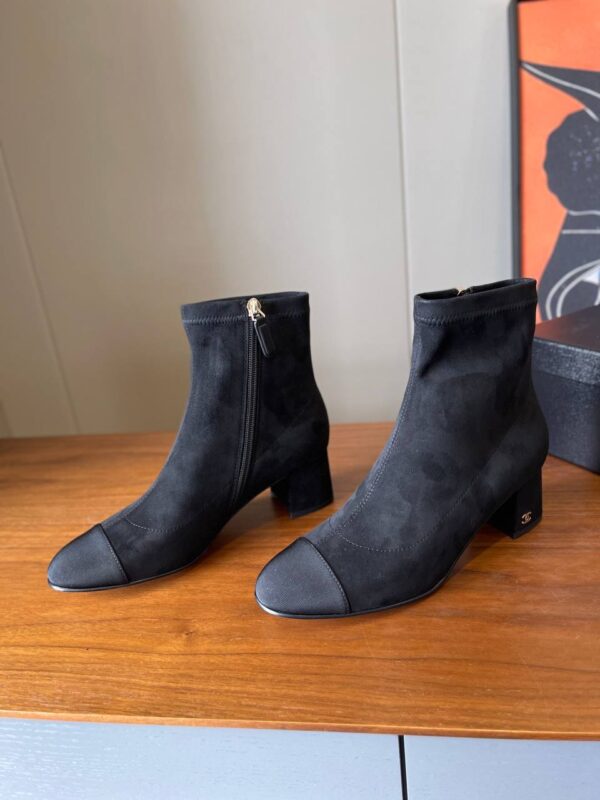 Ботильоны замшевые Chanel