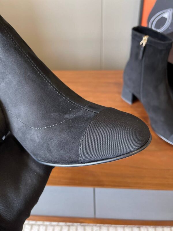 Ботильоны замшевые Chanel