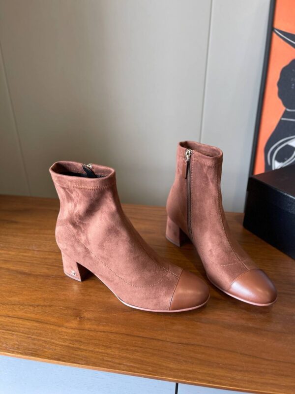 Ботильоны замшевые Chanel