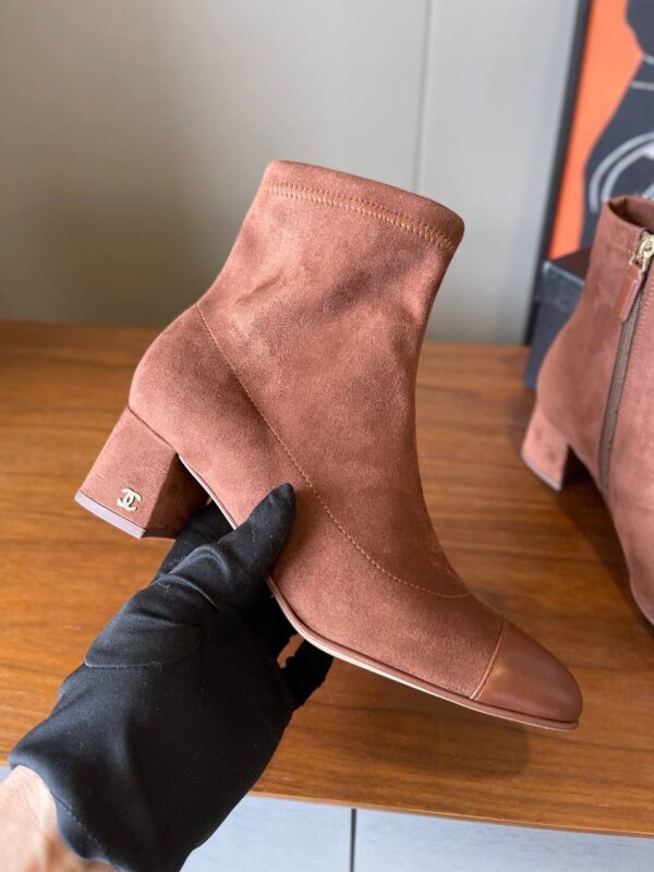 Ботильоны замшевые Chanel