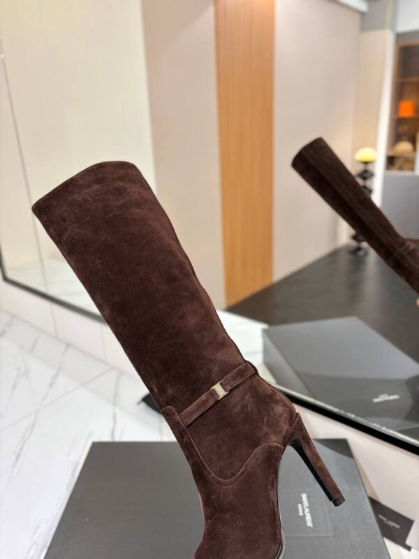 photo_2026-02-13_13-53-18 Сапоги замшевые Saint Laurent