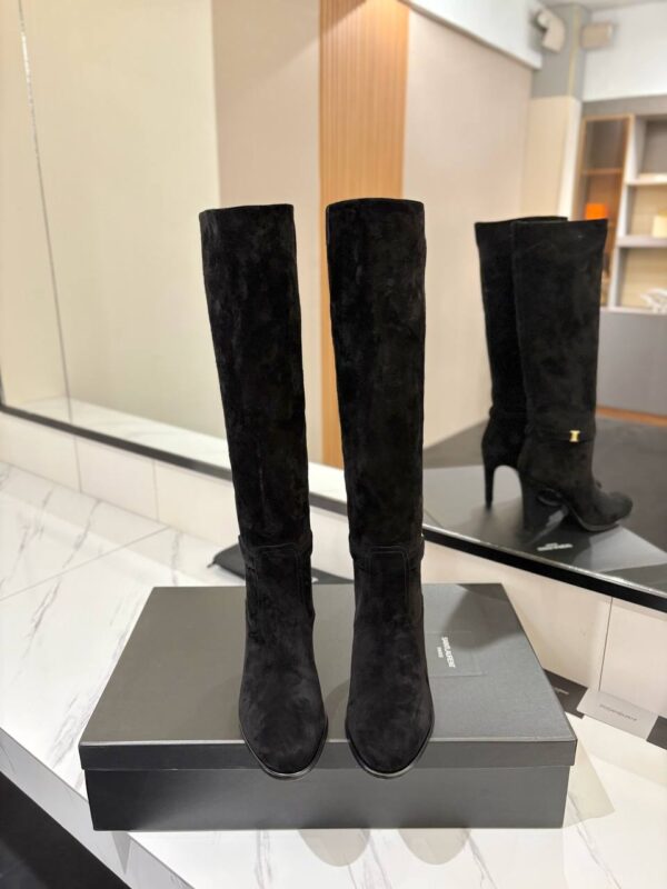 photo_2026-02-14_07-15-03 Сапоги замшевые Saint Laurent